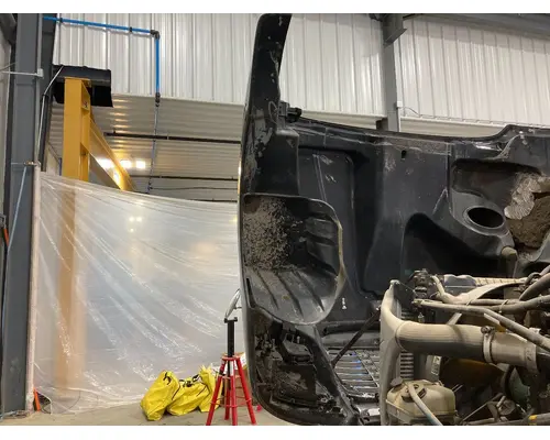 Freightliner COLUMBIA 120 Hood