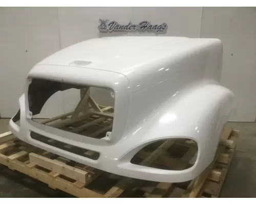 Freightliner COLUMBIA 120 Hood