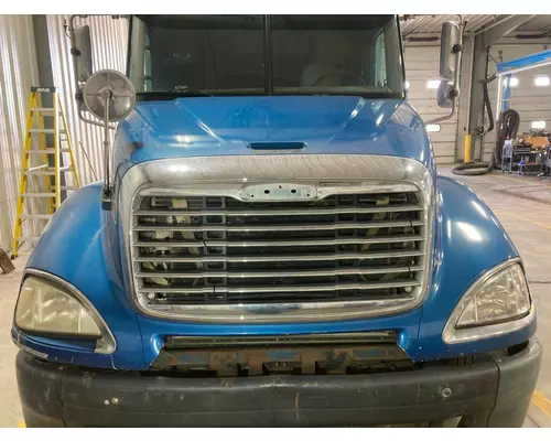 Freightliner COLUMBIA 120 Hood