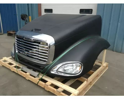 Freightliner COLUMBIA 120 Hood