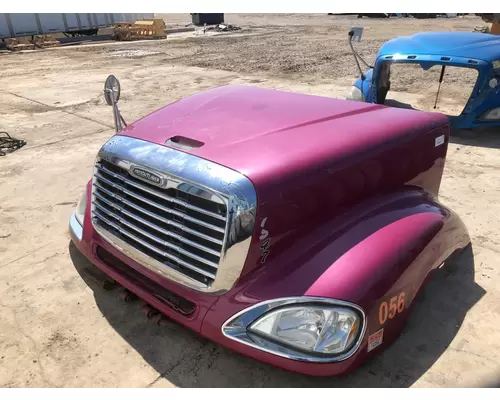 Freightliner COLUMBIA 120 Hood