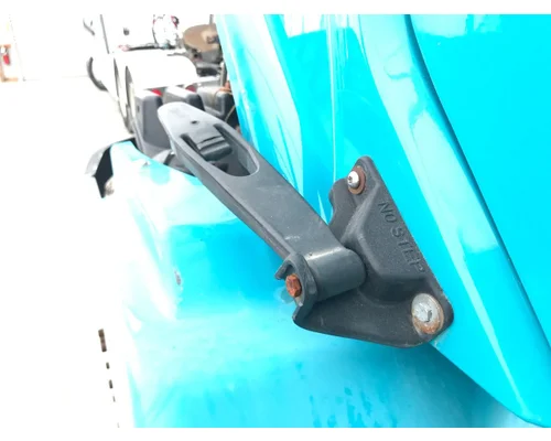 Freightliner COLUMBIA 120 Hood