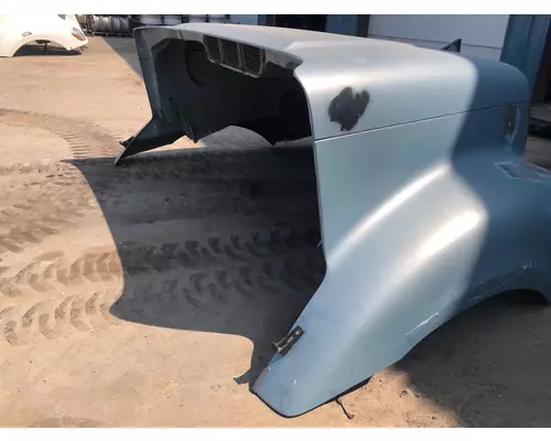 Freightliner COLUMBIA 120 Hood