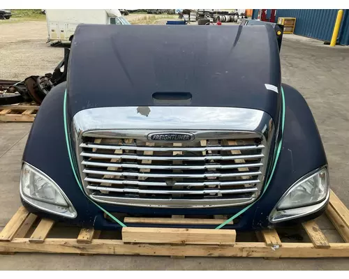 Freightliner COLUMBIA 120 Hood