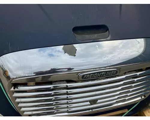 Freightliner COLUMBIA 120 Hood