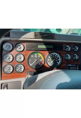 Freightliner COLUMBIA 120 Instrument Cluster