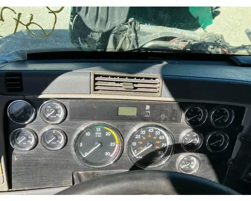 Freightliner COLUMBIA 120 Instrument Cluster