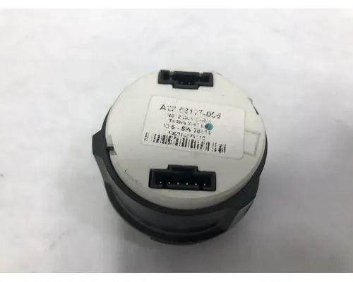 Freightliner COLUMBIA 120 Instrument Cluster