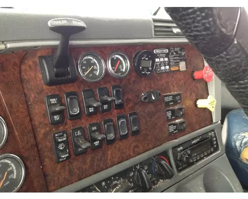 Freightliner COLUMBIA 120 Instrument Cluster