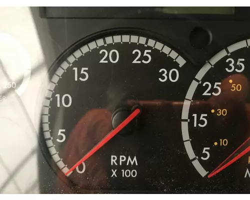 Freightliner COLUMBIA 120 Instrument Cluster