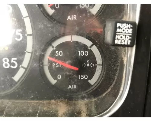 Freightliner COLUMBIA 120 Instrument Cluster