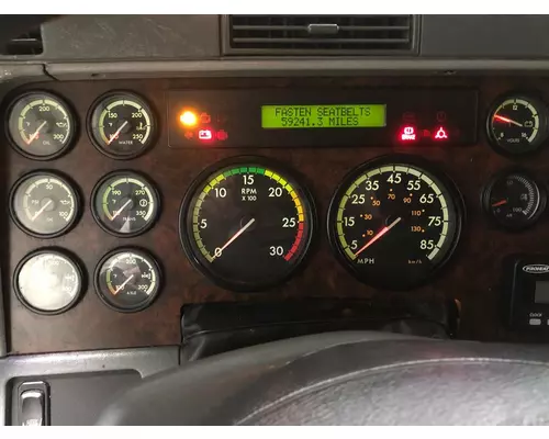 Freightliner COLUMBIA 120 Instrument Cluster