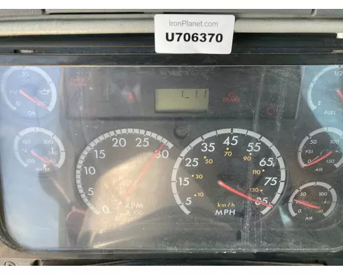 Freightliner COLUMBIA 120 Instrument Cluster