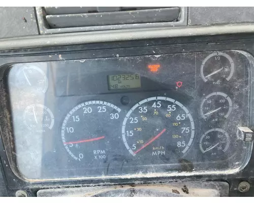 Freightliner COLUMBIA 120 Instrument Cluster