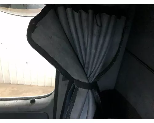 Freightliner COLUMBIA 120 Interior Curtains