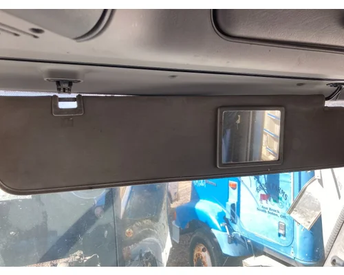 Freightliner COLUMBIA 120 Interior Sun Visor