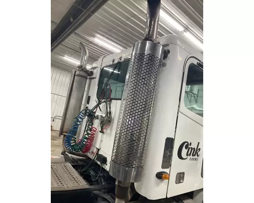 Freightliner COLUMBIA 120 Muffler Shield