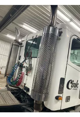 Freightliner COLUMBIA 120 Muffler Shield