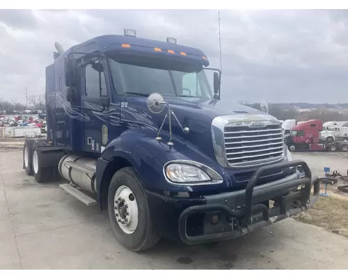 Freightliner COLUMBIA 120 Parts Unit