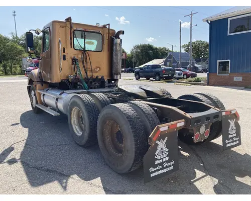 Freightliner COLUMBIA 120 Parts Unit