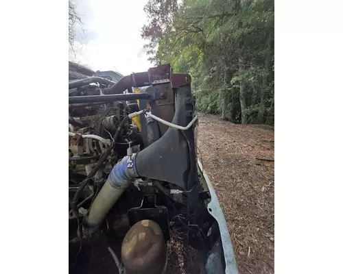 Freightliner COLUMBIA 120 Radiator