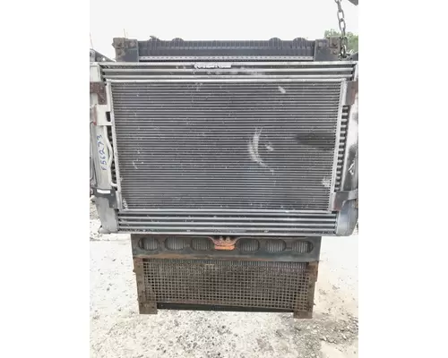 Freightliner COLUMBIA 120 Radiator