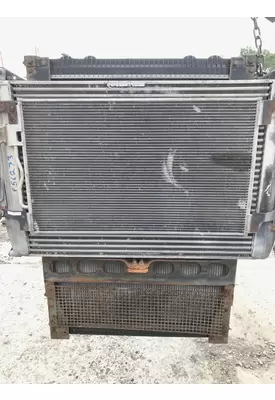 Freightliner COLUMBIA 120 Radiator