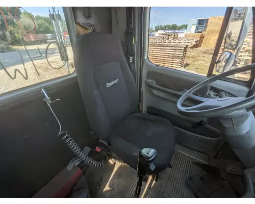 Freightliner COLUMBIA 120 Seat (non-Suspension)