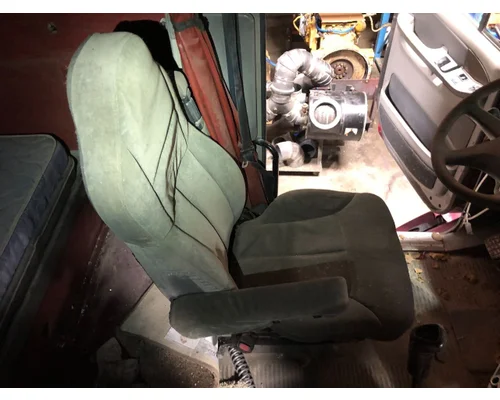 Freightliner COLUMBIA 120 Seat (non-Suspension)