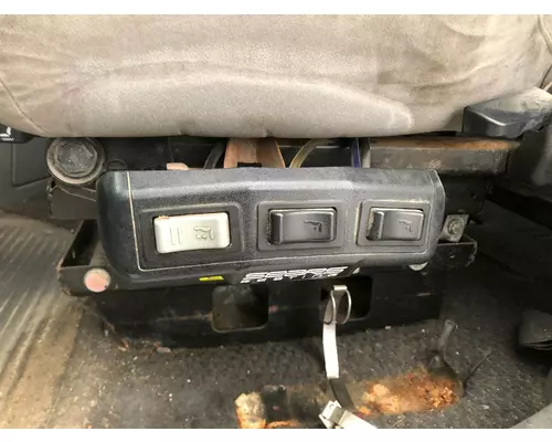Freightliner COLUMBIA 120 Seat (non-Suspension)