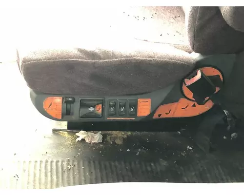 Freightliner COLUMBIA 120 Seat (non-Suspension)