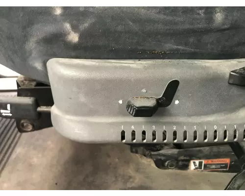 Freightliner COLUMBIA 120 Seat (non-Suspension)