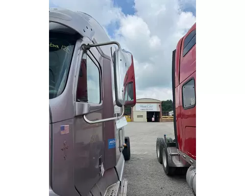 Freightliner COLUMBIA 120 Side View Mirror