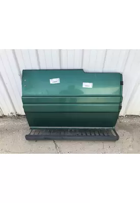 Freightliner COLUMBIA 120 Skirt