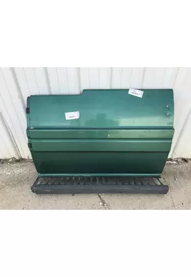 Freightliner COLUMBIA 120 Skirt