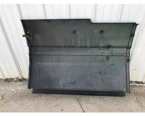 Freightliner COLUMBIA 120 Skirt
