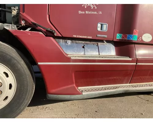 Freightliner COLUMBIA 120 Skirt