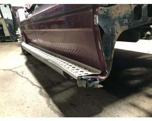 Freightliner COLUMBIA 120 Skirt