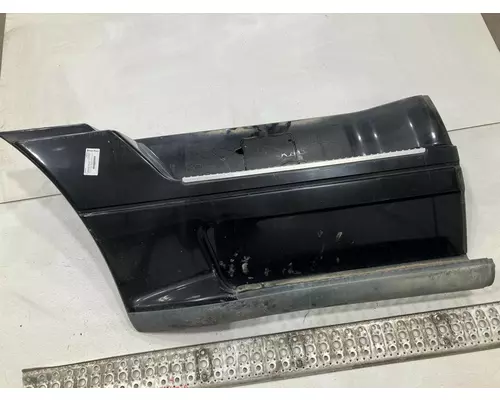 Freightliner COLUMBIA 120 Skirt