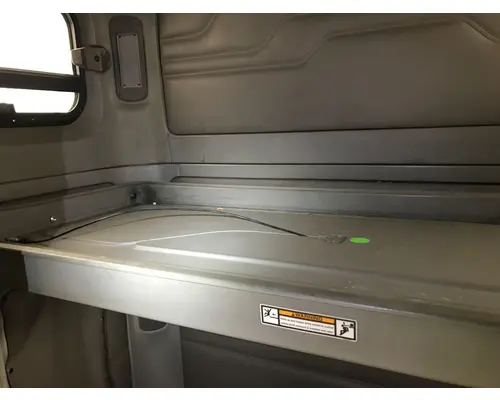 Freightliner COLUMBIA 120 Sleeper Bunk