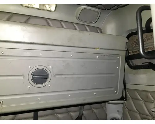 Freightliner COLUMBIA 120 Sleeper Bunk
