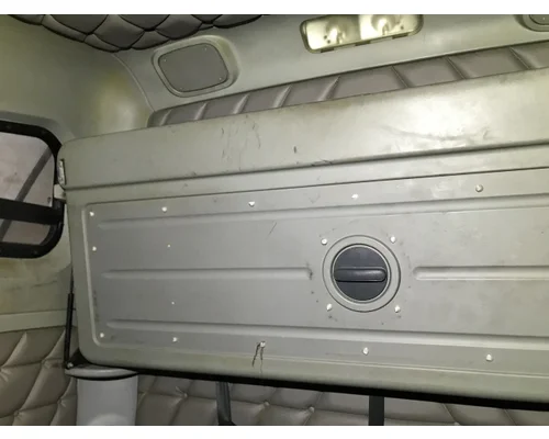 Freightliner COLUMBIA 120 Sleeper Bunk