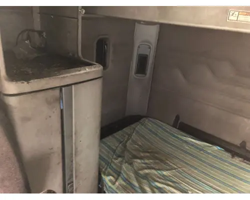 Freightliner COLUMBIA 120 Sleeper Bunk