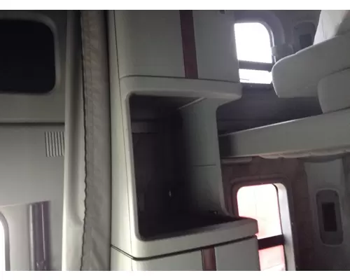 Freightliner COLUMBIA 120 Sleeper Cabinets