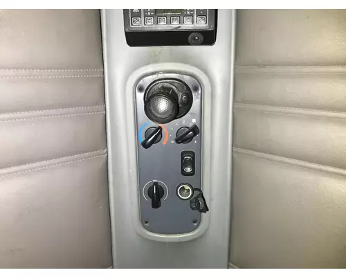 Freightliner COLUMBIA 120 Sleeper Controls