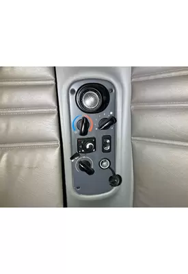 Freightliner COLUMBIA 120 Sleeper Controls