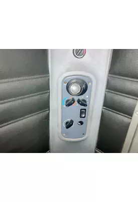 Freightliner COLUMBIA 120 Sleeper Controls