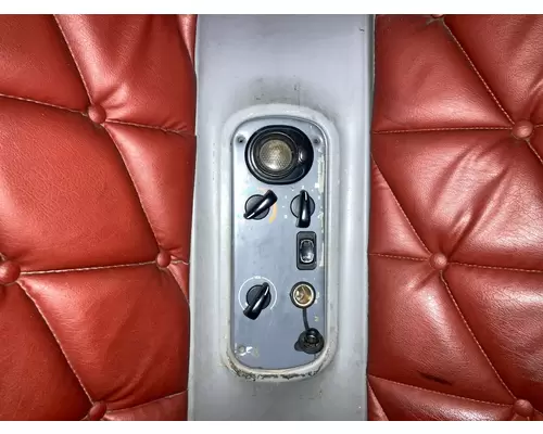 Freightliner COLUMBIA 120 Sleeper Controls