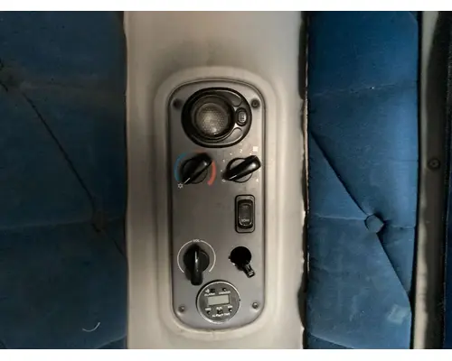 Freightliner COLUMBIA 120 Sleeper Controls