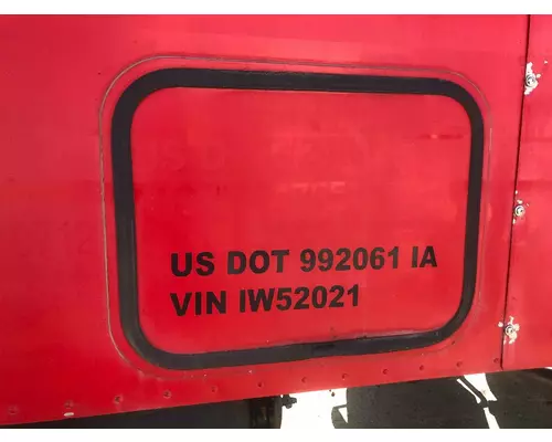 Freightliner COLUMBIA 120 Sleeper Door
